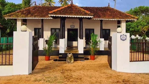 VILLA NAINA - BEACH VILLA