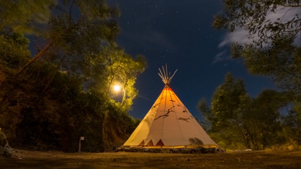 Kolukkumalai Camping